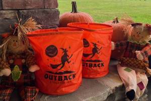 2 FREE Outback Steakhouse Boo Baskets